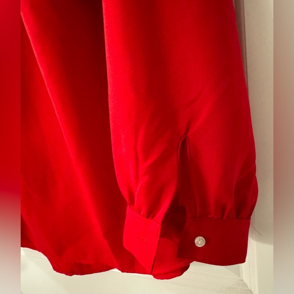 #423 - Lands’ End Red Long Sleeve Split Neckline Pop-Over Tunic Blouse - Picture 4 of 10